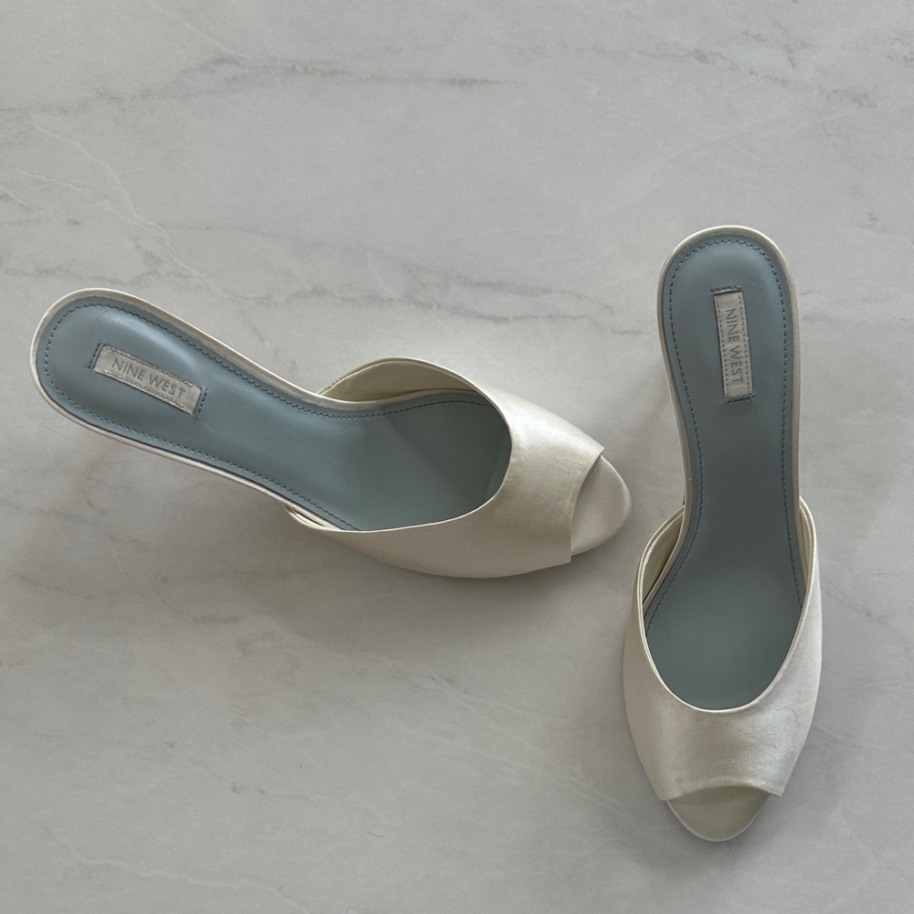 Nine West Luvlie Kitten Heel